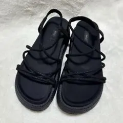 美品 EVOL/イーボル 軽量 クロスコード サンダル Sのサムネイル