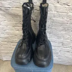 ZARA レースアップトラックソールブーツ　ブラック41（E-5）のサムネイル