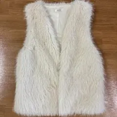 ホワイトファーベスト