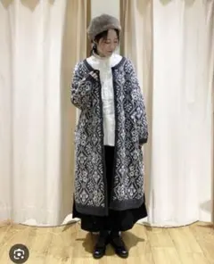 K*☆様 【新品未使用】TSUHARU 幾何学模様ニット ロングコートのサムネイル