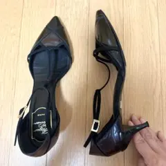 Roger Vivier ロジェヴィヴィエ ストラップパンプス38.5のサムネイル