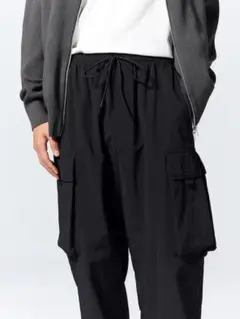 【GU】カーゴジョガーパンツ　ワイド　ブラック（LL）ストリート 【新品】黒