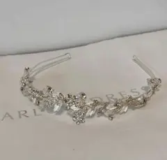 結婚式　カチューシャ　ティアラ