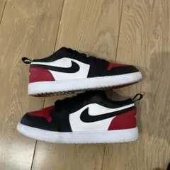 NIKE Jordan 1 Low キッズスニーカー２２cmのサムネイル