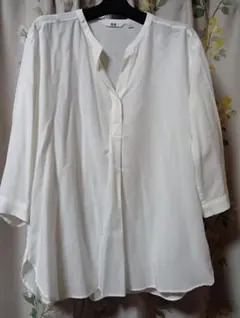 UNIQLO★ ホワイト 五分袖シャツ L