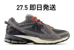 N.HOOLYWOOD INVINCIBLE New Balance