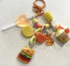 【ハンドメイド】じゃらじゃらキーホルダー　オレンジ　黄色