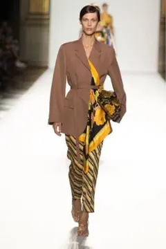 DRIES VAN NOTEN 18SS テーラードジャケット　スカーフ付きのサムネイル