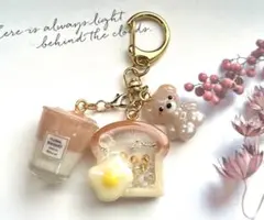 36⭐︎レジン　トーストシェイカーとカフェラテわんちゃん　カフェラテチャーム　犬