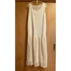 ホワイト ノースリーブ ワンピース レース裾