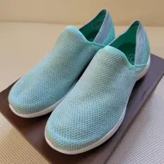 【新品】SKECHERS　スリップインズ　24.5cm　淡いグリーンのサムネイル