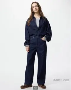 UNIQLO ワイドストレートジーンズ　69NAVYのサムネイル