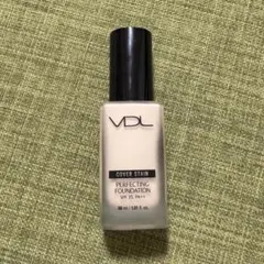 VDL カバーステインパーフェクティングファンデーション リキッド A02のサムネイル