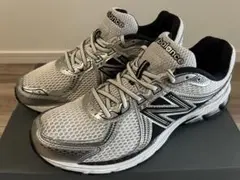 【極美品】New Balance ML860XD