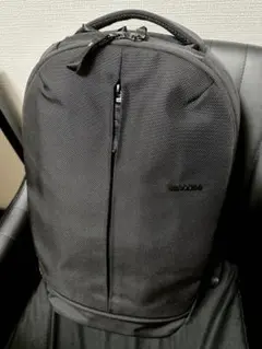 incase Tracks Backpack 18L -Black-