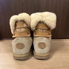 美品　EMU エミュー　モカシン　23㎝ ブーツ　ムートン EMU新作ムートンブーツは25周年モデル！【エミュ アグ UGG