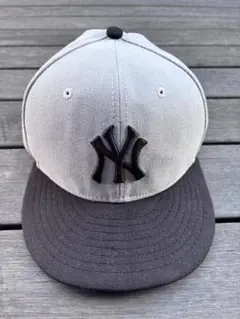 【人気/クーパーズタウン】ニューエラ 9FIFTY ヤンキース 旧ロゴ グレー黒