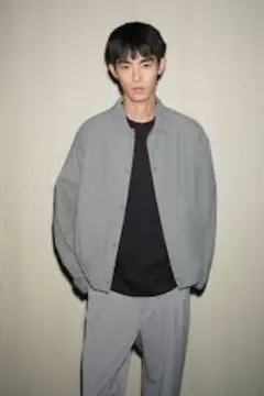 H&M ルーズフィットジャケット ライトカーキグリーン