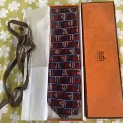 Item thumbnail for item 52f7be81-110d-4fa5-867d-90194ee80d58