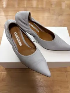 【PIPPICHIC】グレー ポインテッドトゥ ハイヒール