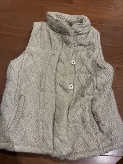 a.v.v ベージュ ケーブルニット ダウンベスト 140