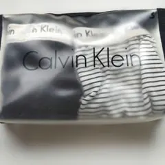 CALVIN KLEIN ショーツ ２枚セット ポーチ付き　Sサイズのサムネイル