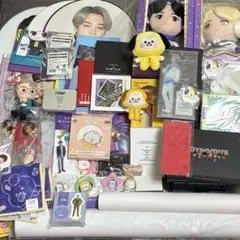 BTS グッズ まとめ ぬいぐるみ アクリル ポスター 缶バッジ ポストカード
