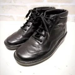 【極美品】strober ストロバー 定番人気モデル レザースニーカー 外反母趾 極美品】strober ストロバー 定番人気モデル レザースニーカー