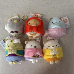 映画すみっコぐらし　とびだす絵本とひみつのコ　ぶらさげぬいぐるみ