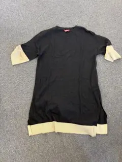 MaxMara 黒・ベージュ 五分袖ニット