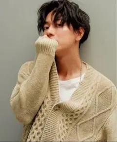 佐藤健　ABYTS ベージュ ケーブル編み カーディガン size3 未使用