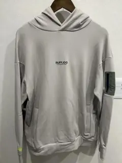 RUFFLOG フード付きパーカー ベージュ　訳あり