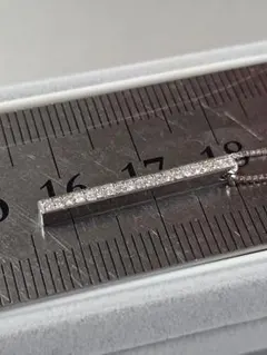 K18ホワイトゴールド バー型ネックレス
