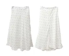ドットスカート　¥2300→¥1300のサムネイル