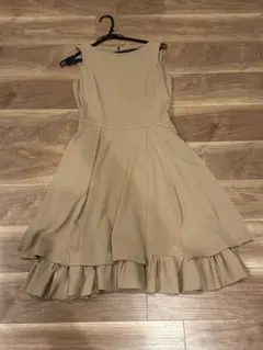 FOXEY サイズ38 ベージュ ノースリーブ フレアワンピース