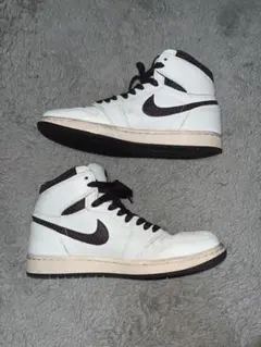Nike Air Jordan 1 ホワイト/ダークブラウン