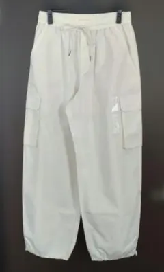 新品未使用　GU カーゴパンツ ナチュラルカラー