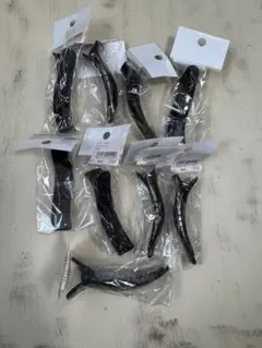 黒いプラスチック製ヘアクリップ9個セット