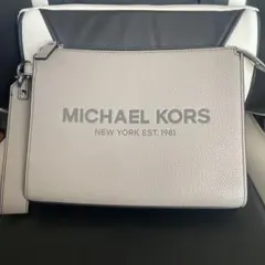 MICHAEL KORS グレーベージュ　クラッチバッグ