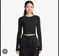 新品タグ付き✨NIKE クロップド丈 長袖カットソー ブラック