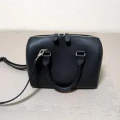 ユニクロ　レザータッチ2WAYボストンバッグ　ブラック