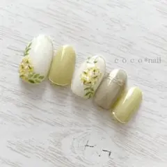 大人可愛いミモザネイル♡