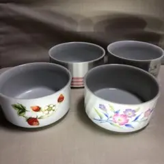 昭和レトロ　小鉢4個　スープ　サラダ　デザート　ホワイト　ピンク　花柄ストライプ