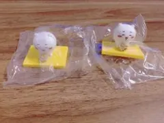 松屋ちいかわコラボ　ちいかわフィギュア　２個　ちいかわ寿司キーホルダー