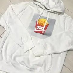 新品 ナイキ パーカー 白 ポテト
