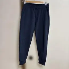 ユニクロ　ウルトラストレッチアクティブジョガーパンツ