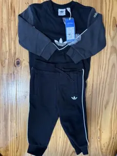 adidas ブラック トレーナー・パンツセット