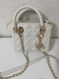 DIANA ダイアナキルティングハート型アイボリーショルダーバッグ 