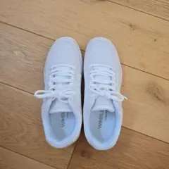 運動靴 スニーカー