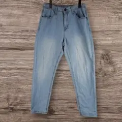 Live in comfort　FELISSIMO　キャロパードライトデニム